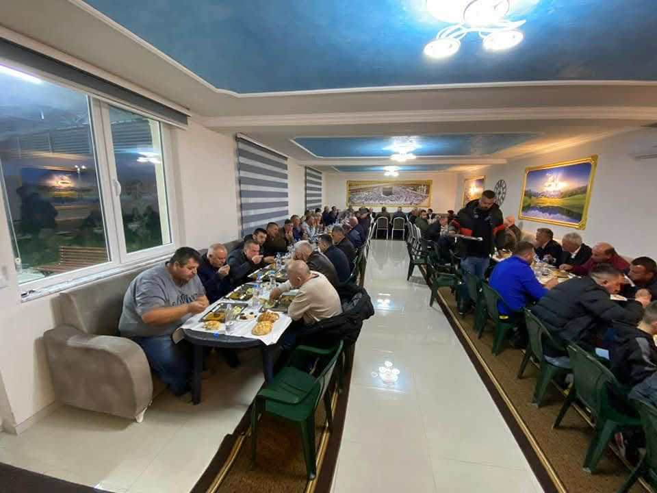 Iftare të përbashkëta në xhami 